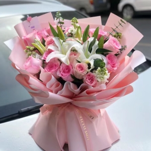 ���Ž���-19�������õ�壬2֦��ͷ�װٺϣ��ȼ���Ҷ����ɫ����������׺����װ����ɫŷ��ֽ������װ��